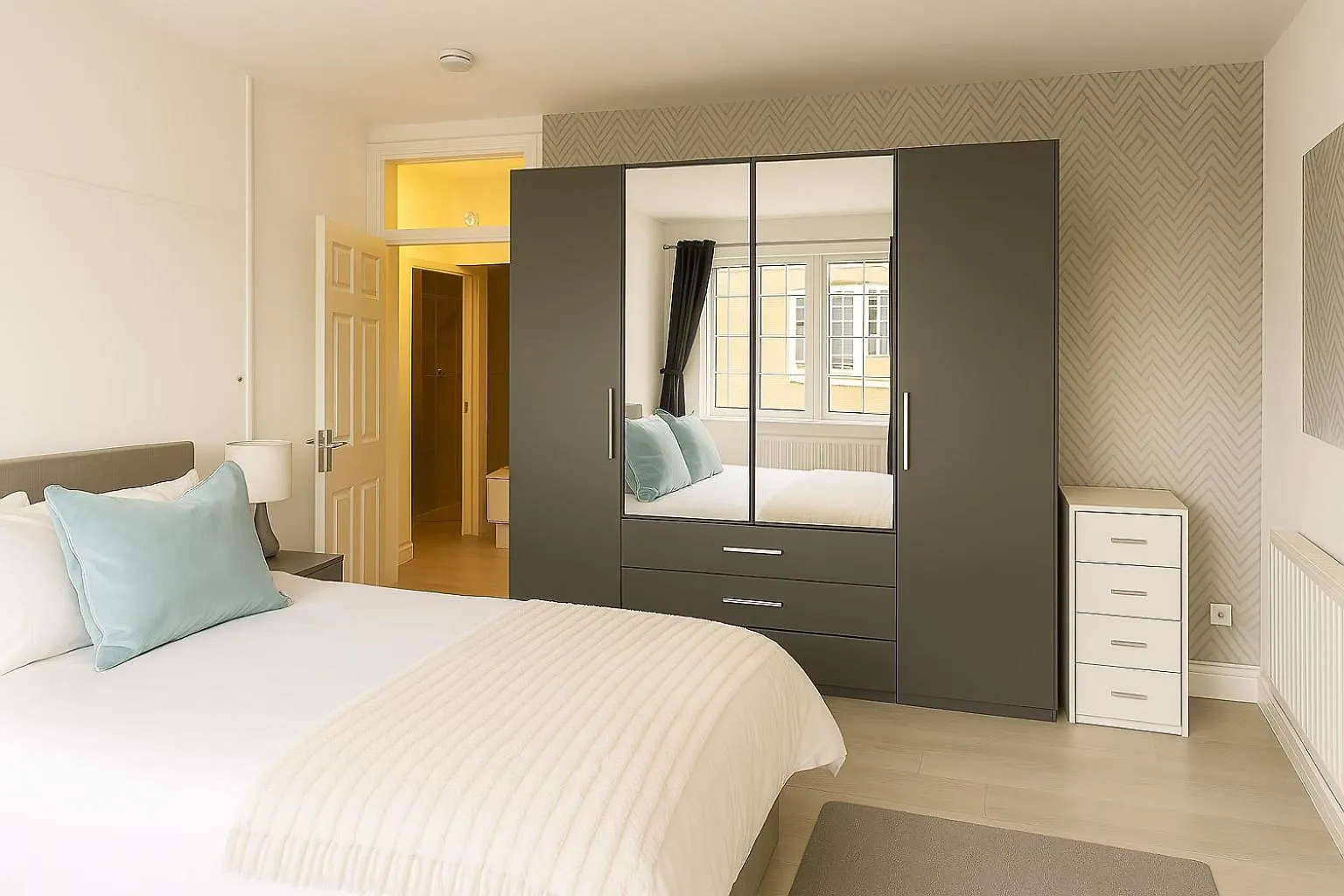 Apartment Luxury Flat By Tower Bridge, London - 2 Bedrooms, Free Parking